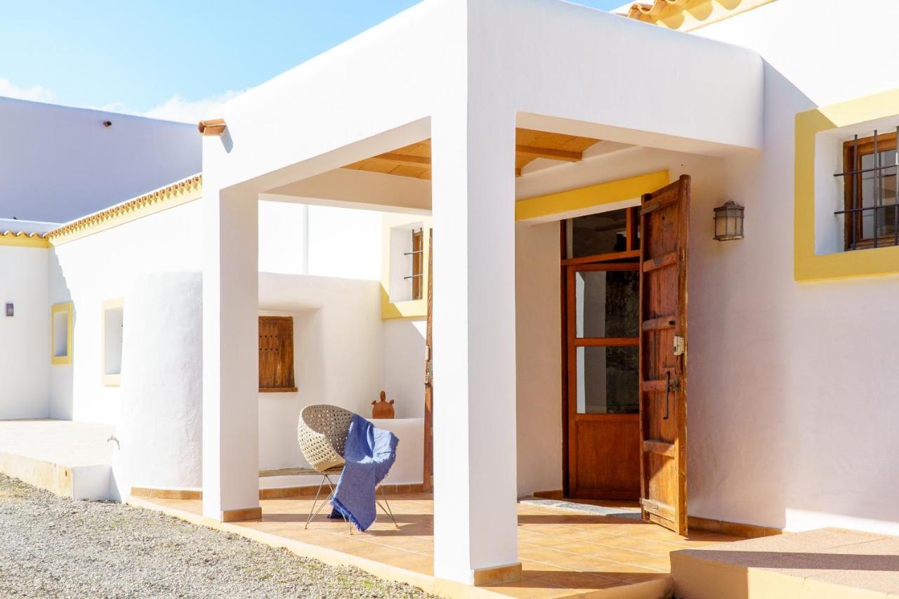 7 Bedroom With Pool - 5mins Walk To - Ramon Villa Cala Llonga (Ibiza)