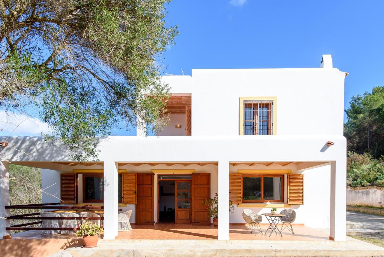 Villa 7 Bedroom With Pool - 5mins Walk To - Ramon *
