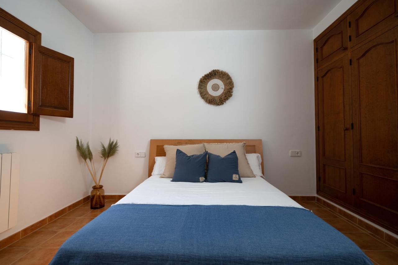 7 Bedroom With Pool - 5mins Walk To - Ramon Villa Cala Llonga (Ibiza)