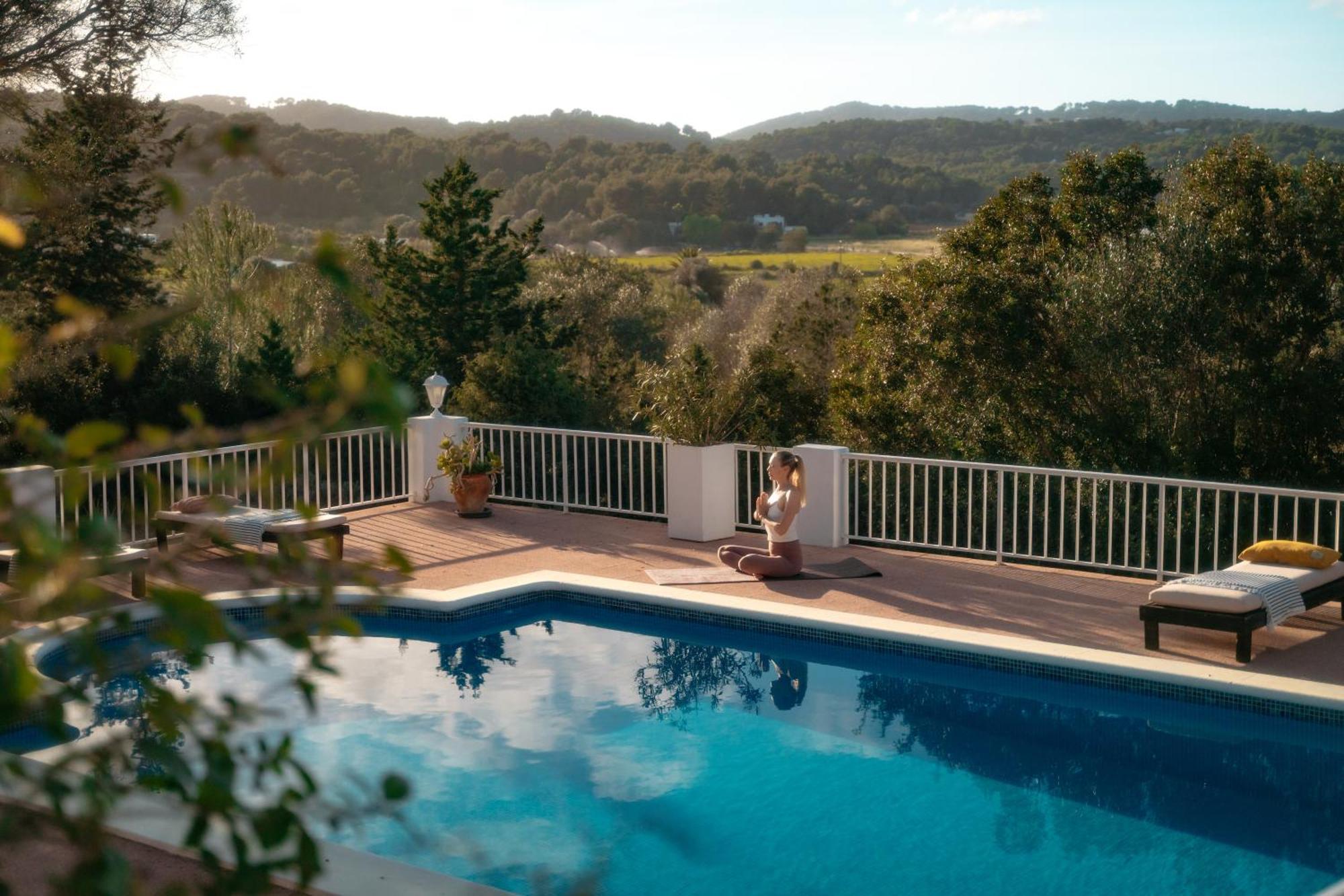 7 Bedroom With Pool - 5mins Walk To - Ramon Villa