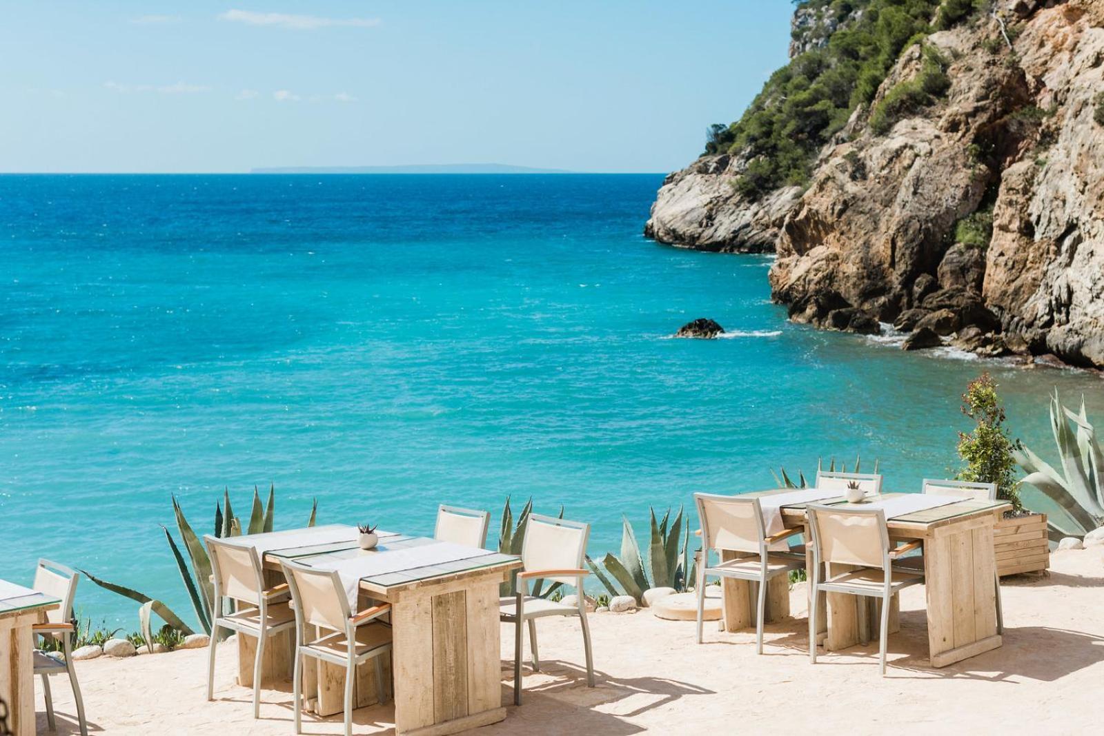 Villa 7 Bedroom With Pool - 5mins Walk To - Ramon Cala Llonga (Ibiza)